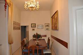 Domus Borbonica