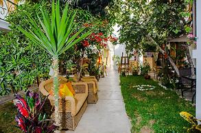El Huerto Hostel