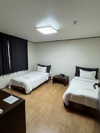 High Valley Hotel