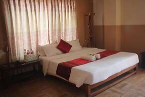 Hotel God Pigeon