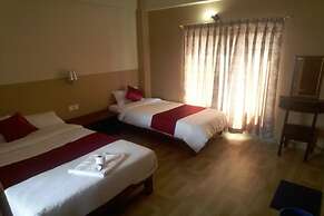 Hotel God Pigeon