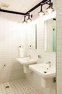 Travel Light Hostel Pattaya