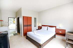 Paradise Resort