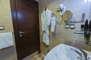 Platinum Seventy Serviced Apartments