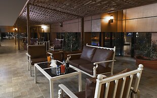 Platinum Seventy Serviced Apartments