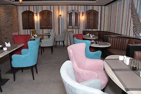 Palm Boutique Hotel