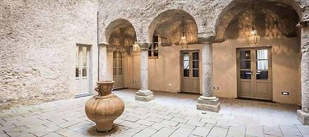 Castello di Pontebosio Luxury Resort