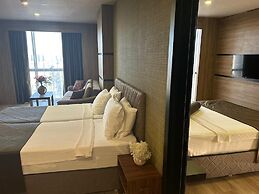 Sky Business Hotel