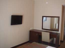 Cetin Otel