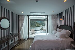 SS Resort