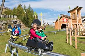 Basekamp Mountain Budget Hotel