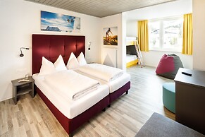 Basekamp Mountain Budget Hotel