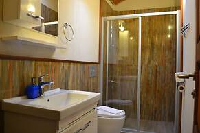 Grenadine Lodge