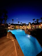 Grenadine Lodge