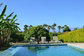 Grenadine Lodge