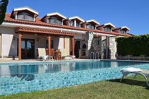 Grenadine Lodge