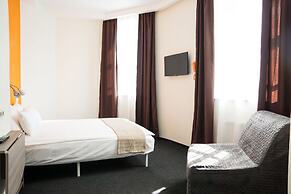 Station hotel L1