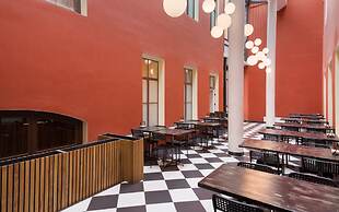 Station hotel L1