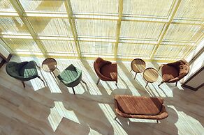 Asuris Hotel