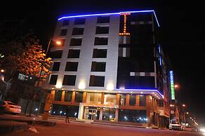 Asuris Hotel