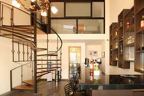 Sea Valley Suites
