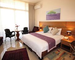 Sea Valley Suites