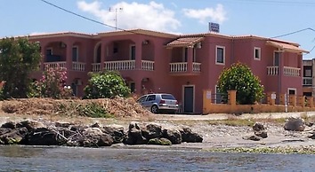 Makris Apartments
