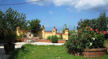 Makris Apartments