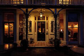 Wingrove House