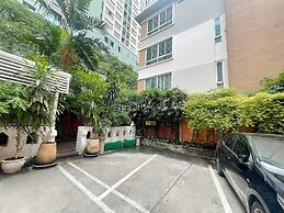 Sudyod Apartment