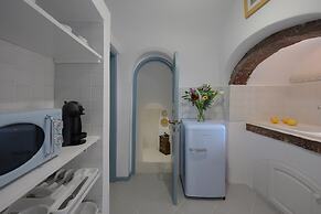Nano Oia Villas