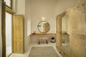 Nano Oia Villas
