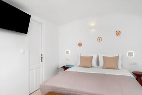 Nano Oia Villas