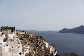 Nano Oia Villas