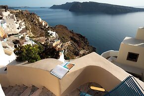 Nano Oia Villas