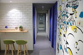 As 1 Hotel