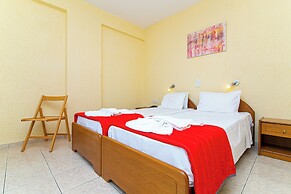 Hotel Triton