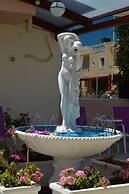 Hotel Triton