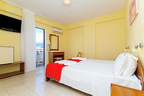 Hotel Triton