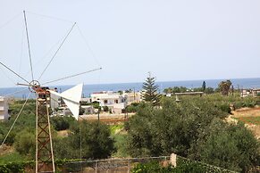 Triton Garden Hotel