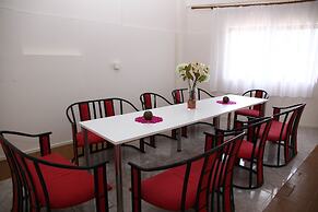 Triton Garden Hotel