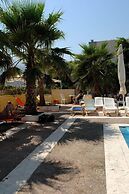 Triton Garden Hotel