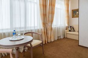 Garmonia Hotel
