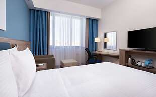 Hampton by Hilton Astana Triumphal Arch