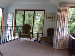 Riverstone House