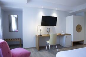 The Alley Hotel