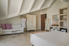The Alley Hotel