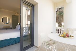 The Alley Hotel