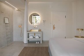 The Alley Hotel