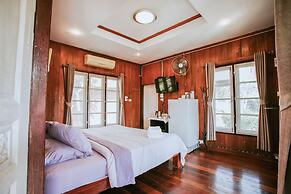 Mossview Resort